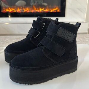 UGG Women's Neumel Platform Boot